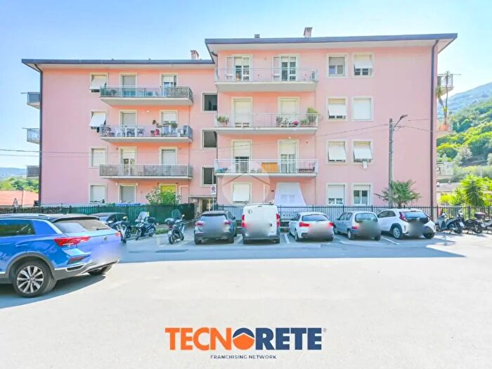 Appartamento con 5 locali in vendita in Via Nervesa della Battaglia, La Spezia