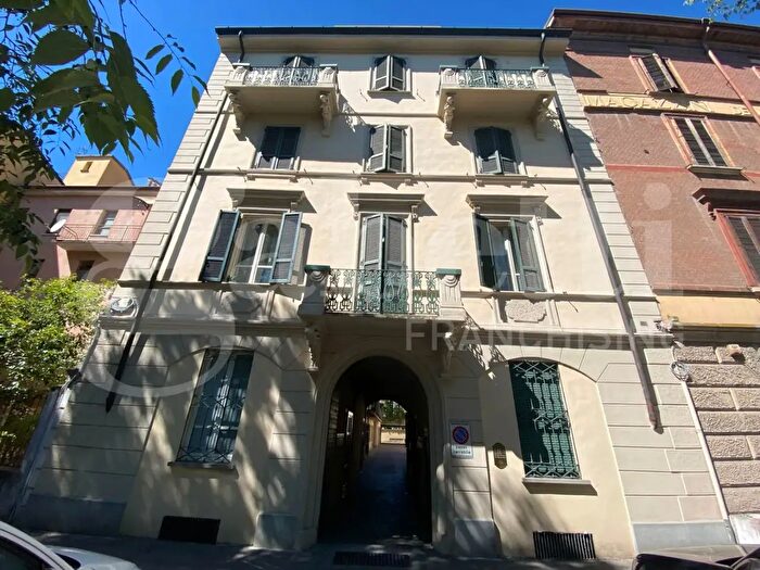Appartamento bilocale in vendita in Via Ghinaglia, Cremona