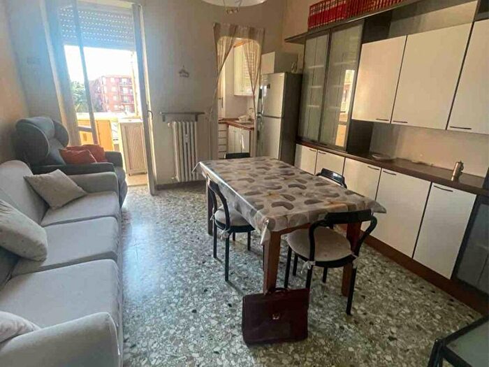 Appartamento trilocale in affitto in Via Trieste, Santa Maria, Collegno
