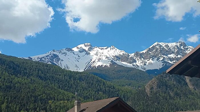 Appartamento quadrilocale in vendita in Via XXV Aprile, Oulx