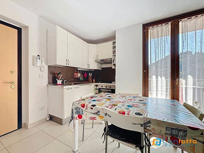 Appartamento trilocale in vendita in Via Umbria, Cupra Marittima