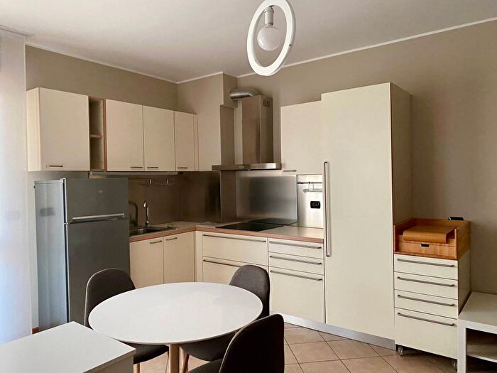 Appartamento monolocale in affitto in Via Novembre, Centro, Mariano Comense