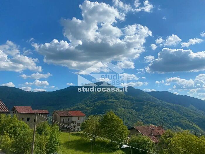 Appartamento bilocale in vendita in Via Torre, Zogno