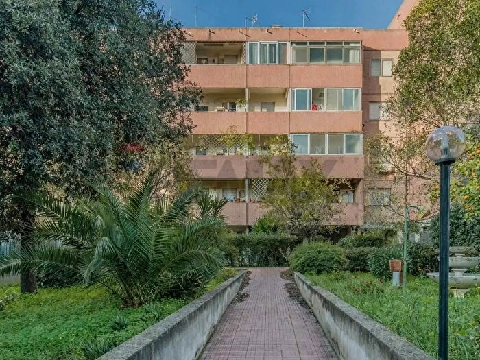 Appartamento trilocale in vendita in Via Brotzu, Cagliari