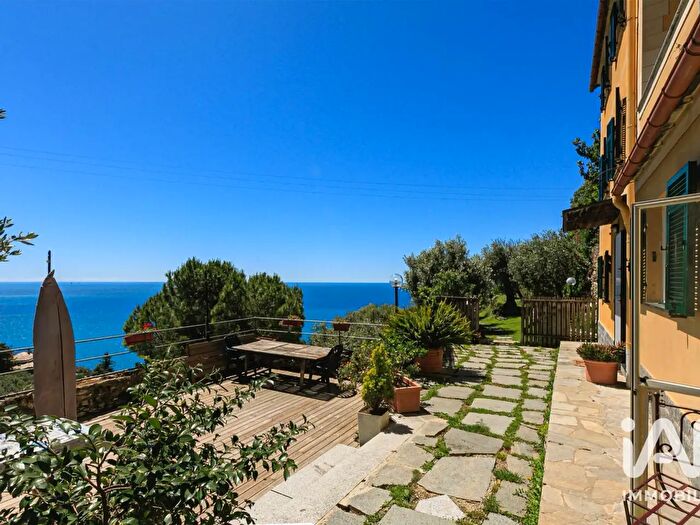 Casa con 7 locali in vendita in Via Consiglieri, Pieve Ligure