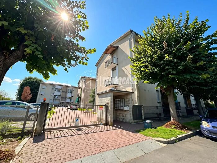 Appartamento bilocale in vendita in Via IV Novembre, Arluno