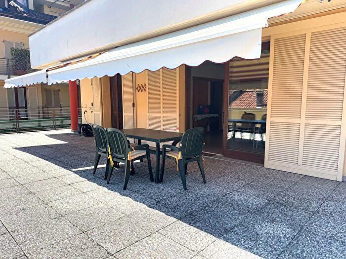 Appartamento trilocale in vendita in Via Roma, Verbania