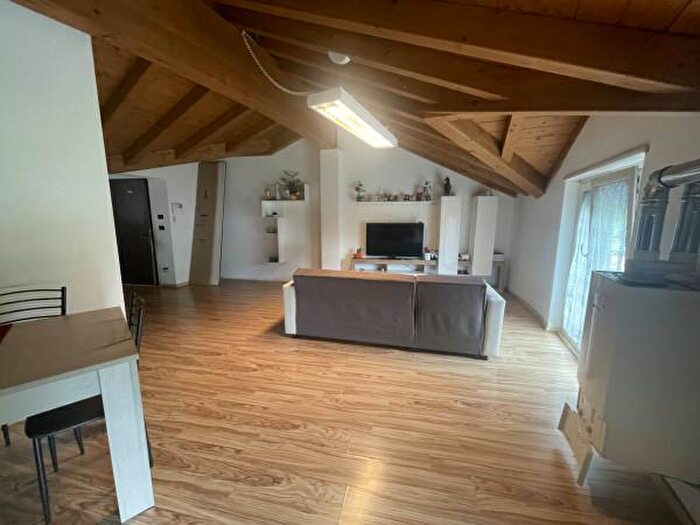 Appartamento trilocale in vendita in Via Forestale, Morbegno