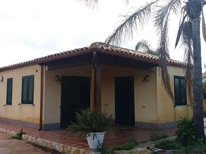 Casa con 5 locali in affitto in Casabianca Berbaro Fossarunza, Marsala