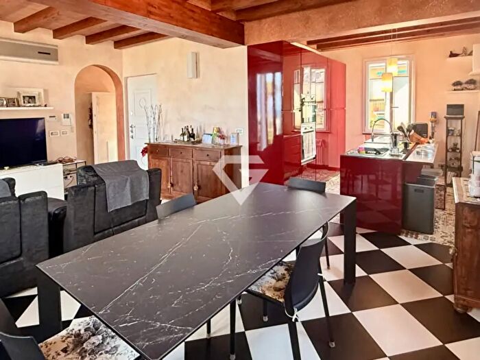 Appartamento con 5 locali in vendita in Vico della Madonnetta, Loano
