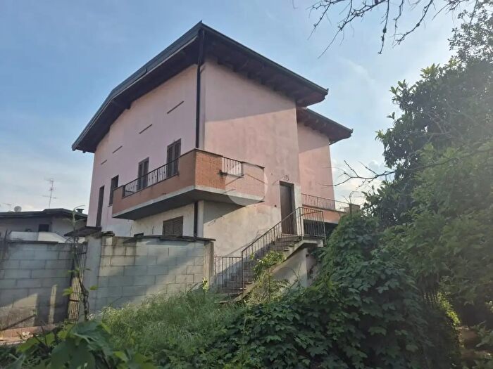Appartamento bilocale in vendita in Via Bereguardo, Vigevano