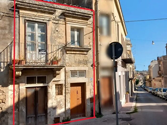 Casa trilocale in vendita in Modica