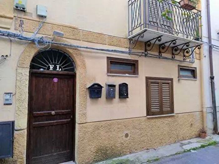 Appartamento bilocale in affitto in Via Francesco Testa, Zisa, Palermo