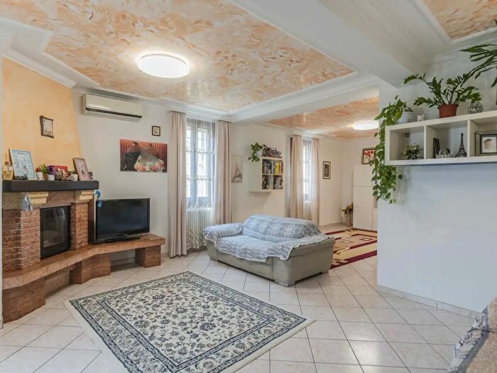 Casa con 6 locali in vendita in Via Nazionale, Malalbergo