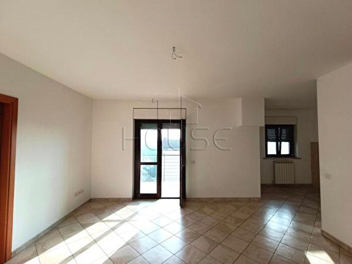 Appartamento quadrilocale in vendita in Via Pomarancio, Umbertide