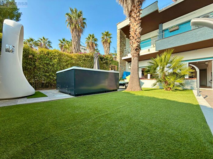 Appartamento quadrilocale in vendita in Via Padre Semeria, Sanremo