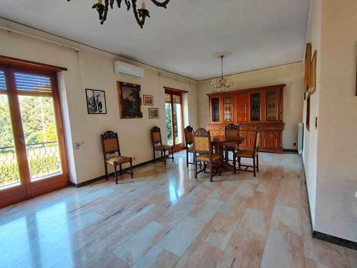 Casa quadrilocale in vendita in Via San Francesco, Pitigliano