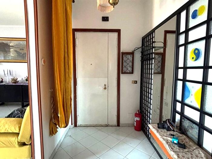 Appartamento con 5 locali in affitto in Via Appia Lato Napoli, Centro, Formia