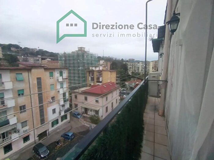 Appartamento trilocale in affitto in Piazza Sant Eframo Vecchio, Napoli