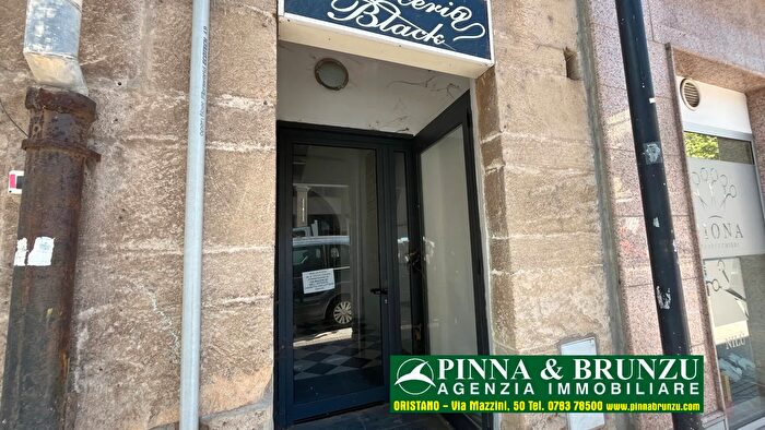 Casa in vendita in Oristano Via Mazzini Oristano, Oristano