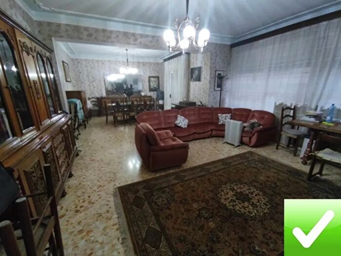 Appartamento con 5 locali in vendita in Reggio Calabria