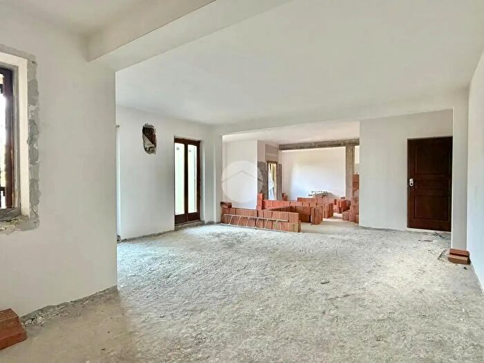 Appartamento quadrilocale in vendita in Zona Paradiso, Viterbo