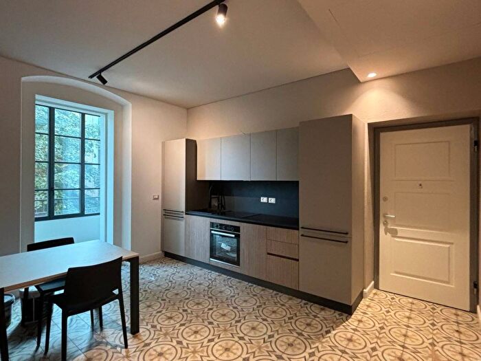 Appartamento trilocale in affitto in Via Ferruccio Ghinaglia, Piazza Castello, Cremona