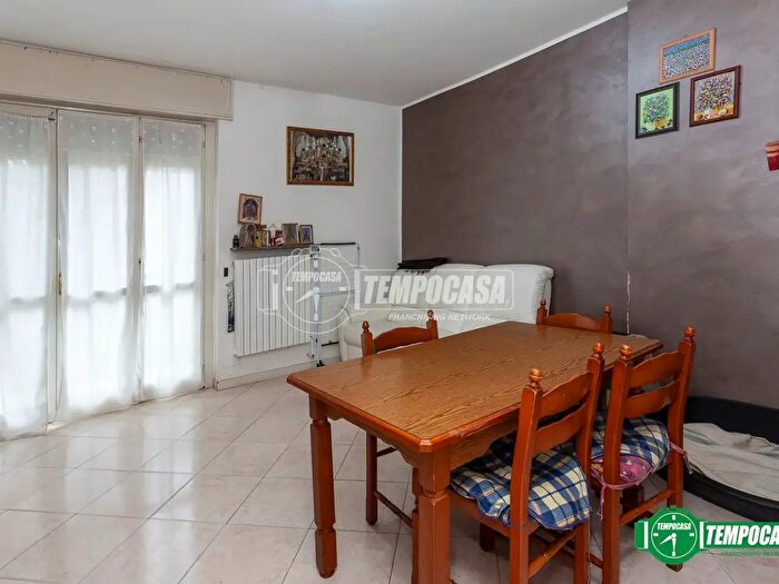 Appartamento trilocale in vendita in Via Giacomo Puccini, Bergamo