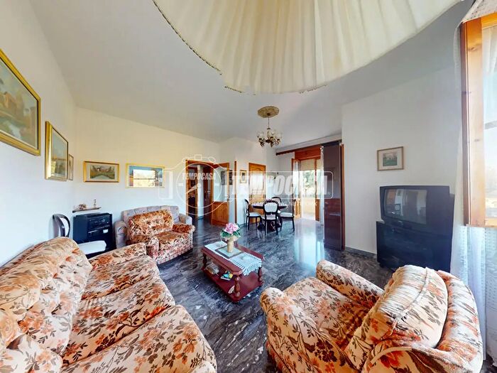 Casa con 6 locali in vendita in Via Aldo Moro, Cursi