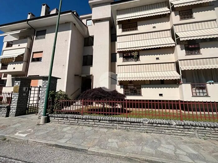 Appartamento con 5 locali in affitto in Via Rossini, Bagnolo Piemonte