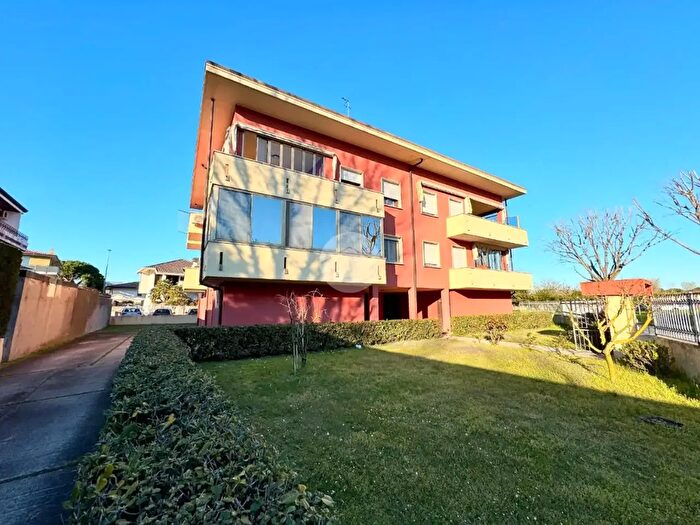 Appartamento bilocale in vendita in Via Alcide De Gasperi, Chioggia