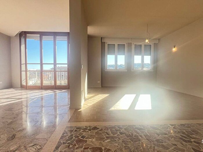 Appartamento quadrilocale in affitto in Via Giuseppe Mazzini, Centro, Sassuolo