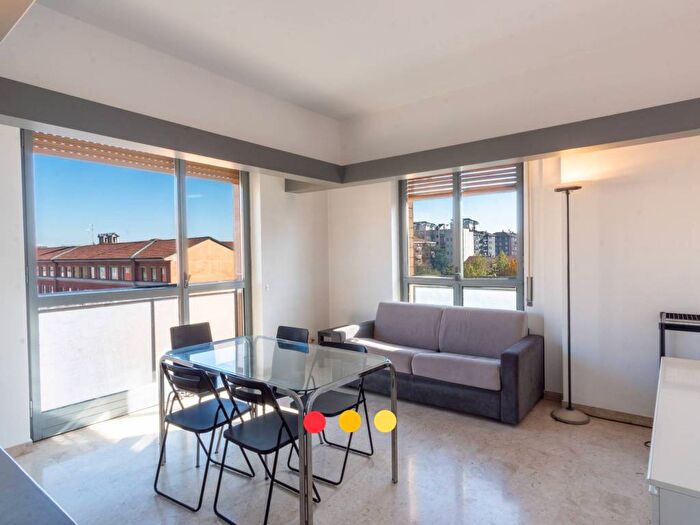 Appartamento bilocale in affitto in Largo Giovanni Battista Scalabrini, Giambellino, Milano