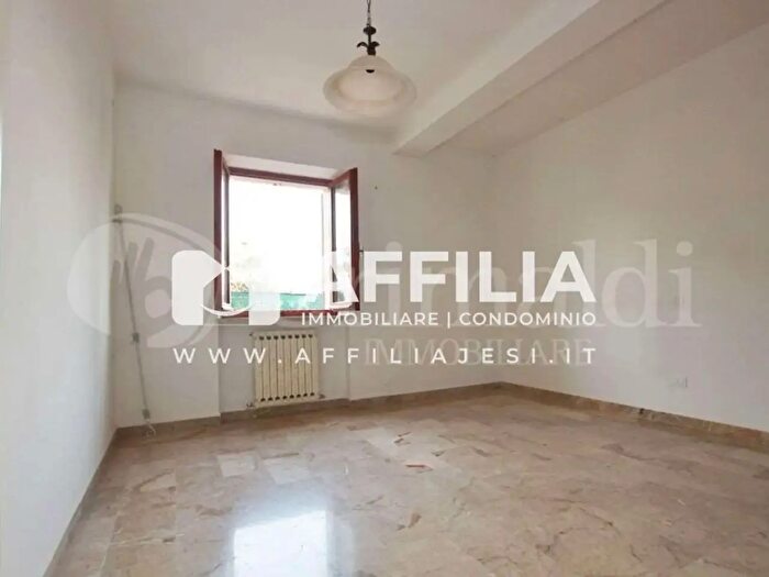 Casa con 16 locali in vendita in Via Maccarata, Santa Maria Nuova