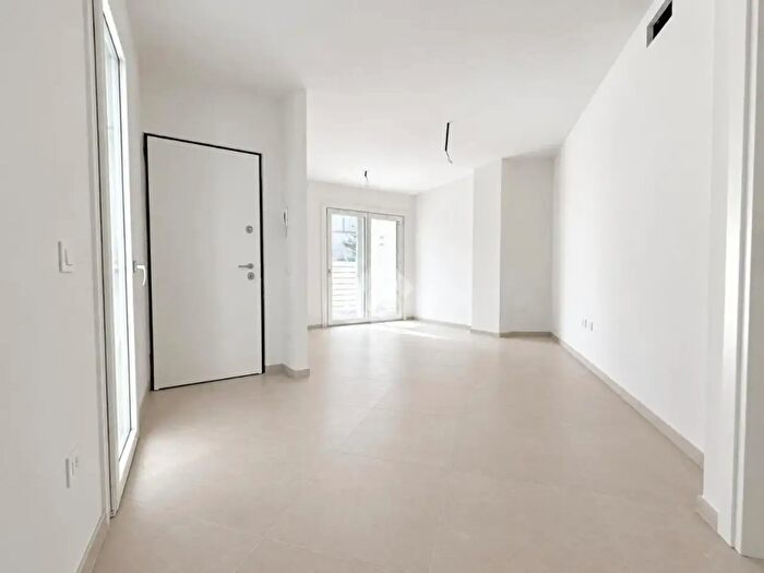 Appartamento trilocale in vendita in Via Guglielmo Marconi, Cattolica