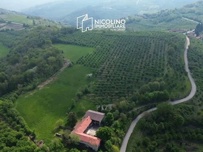 Casa con 6 locali in vendita in Via Langa, Lequio Berria