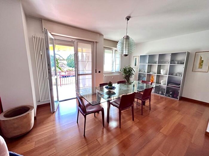 Appartamento con 5 locali in vendita in Via Brazzacco, Udine