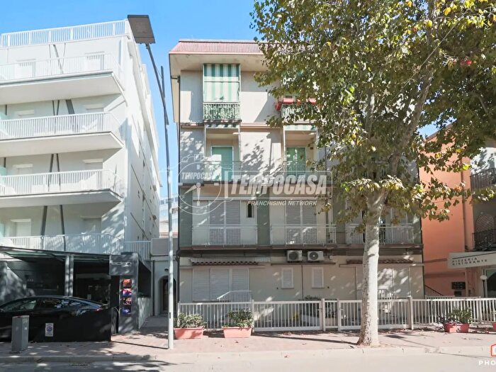 Appartamento quadrilocale in vendita in Viale della Vittoria, Gabicce Mare
