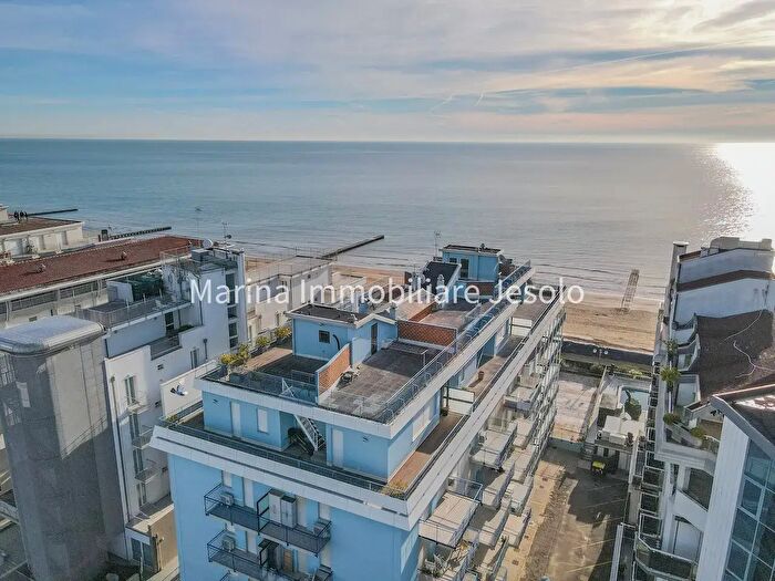 Appartamento trilocale in vendita in Via Padova, Jesolo