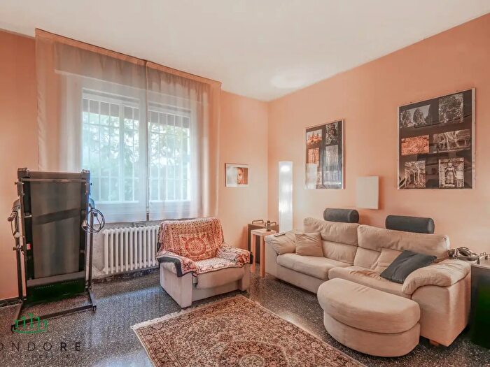 Appartamento quadrilocale in vendita in Via Mariani, Bologna