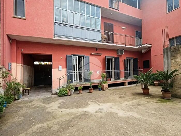 Casa con 7 locali in vendita in Via Firenze, Succivo