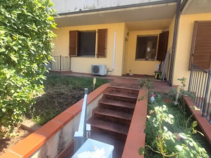 Casa quadrilocale in vendita in Via Nino Bixio, Bucine