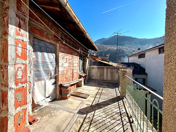Casa quadrilocale in vendita in Via Madonna degli Angeli, Ormea