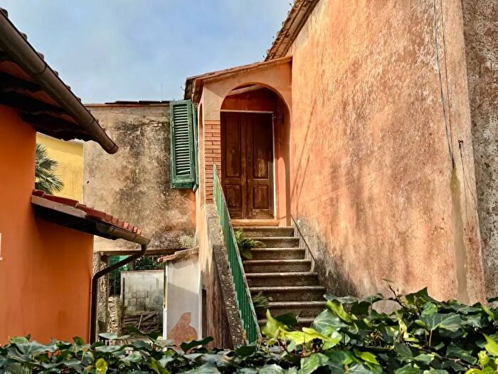 Appartamento quadrilocale in vendita in Rio