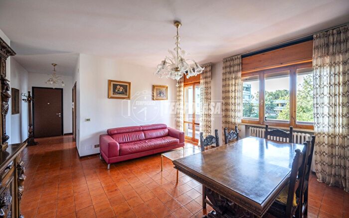 Appartamento quadrilocale in vendita in Reggio Emilia