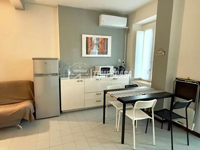 Appartamento trilocale in vendita in Via Martiri, Verbania