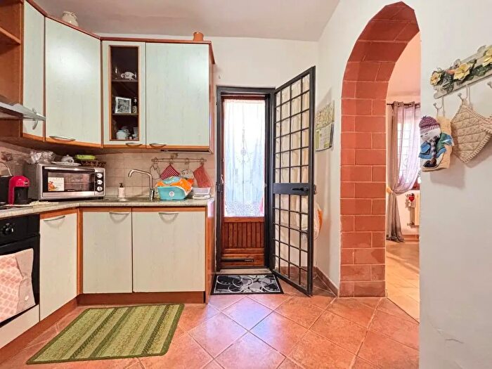 Casa con 6 locali in vendita in Via Provinciale di Montalbano, Serravalle Pistoiese