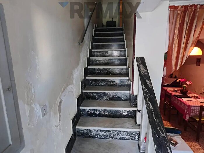 Casa con 10 locali in vendita in Via Nazionale a, Monforte San Giorgio