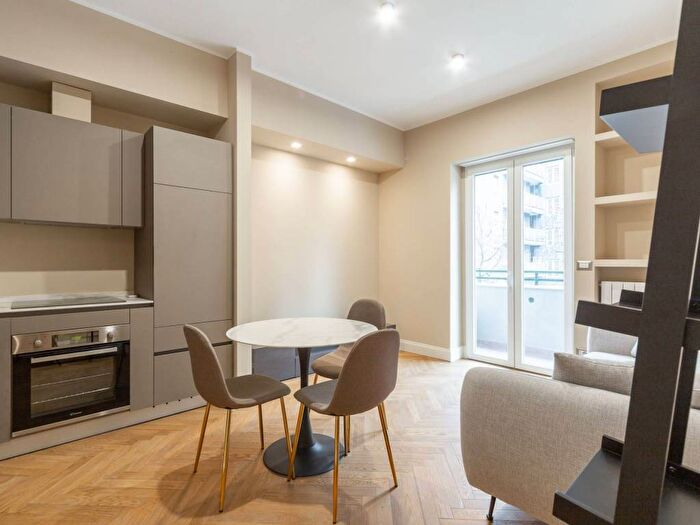 Appartamento bilocale in affitto in Via Francesco Albani, Monte Rosa Lotto, Milano