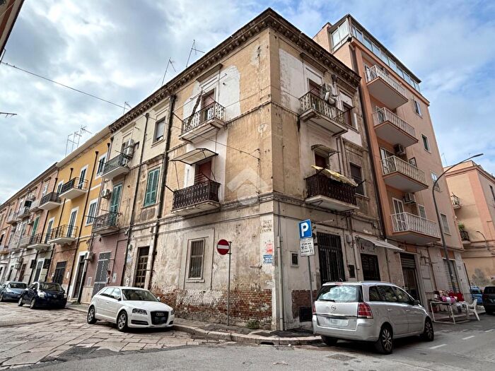 Appartamento trilocale in vendita in Via Umberto Ingino, Foggia